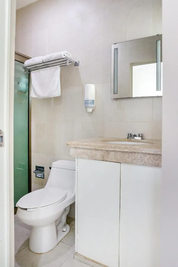 **  Hotel Quinta Santa Anita Playa del Carmen México