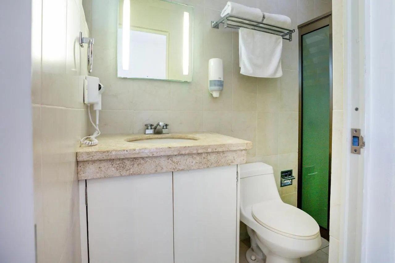 **  Hotel Quinta Santa Anita Playa del Carmen México